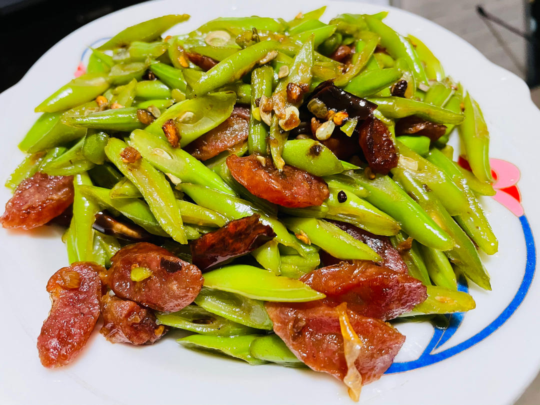 ㊙️腊味‼️四季豆炒腊肠‼️美味家常