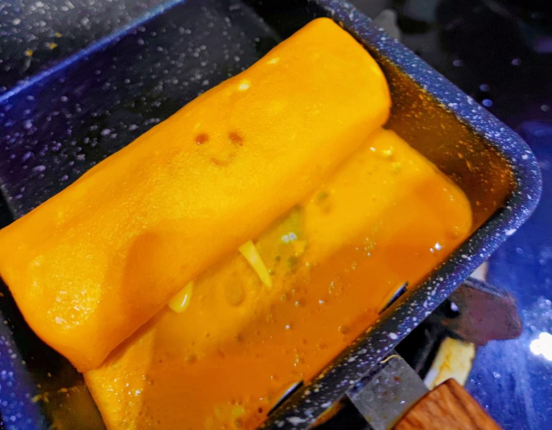 芝士香肠厚蛋烧