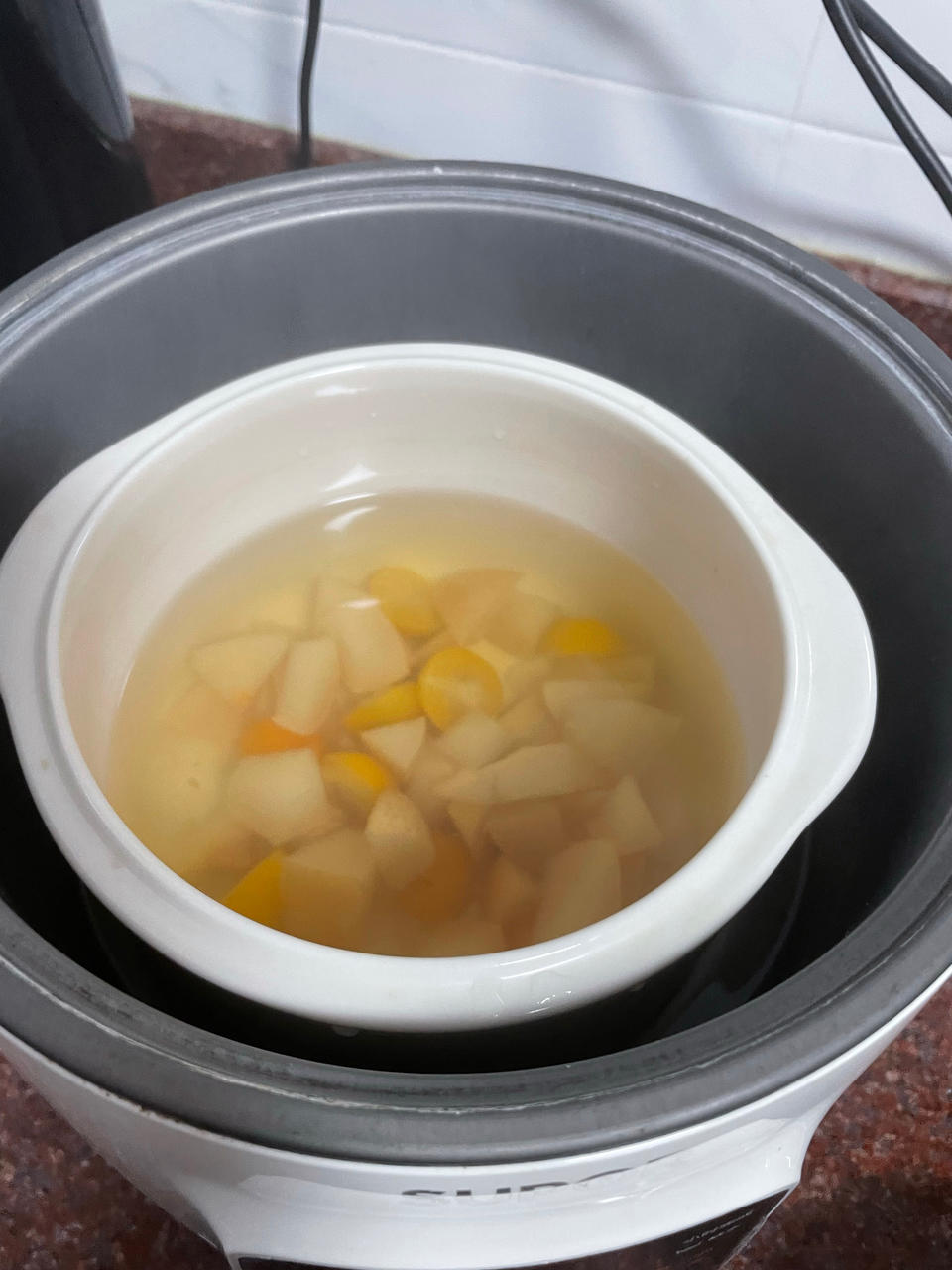 润肺化痰小能手—金桔雪梨糖水