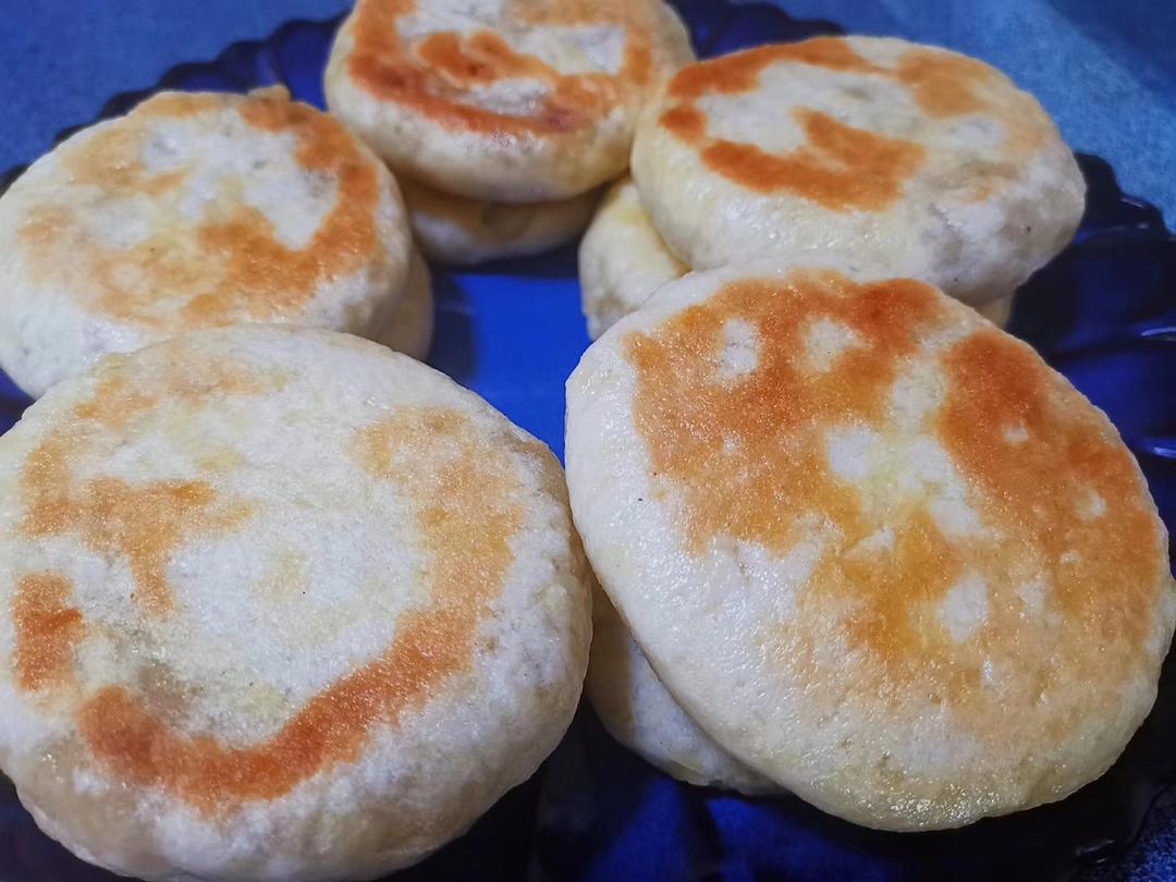 柔软的发面馅饼