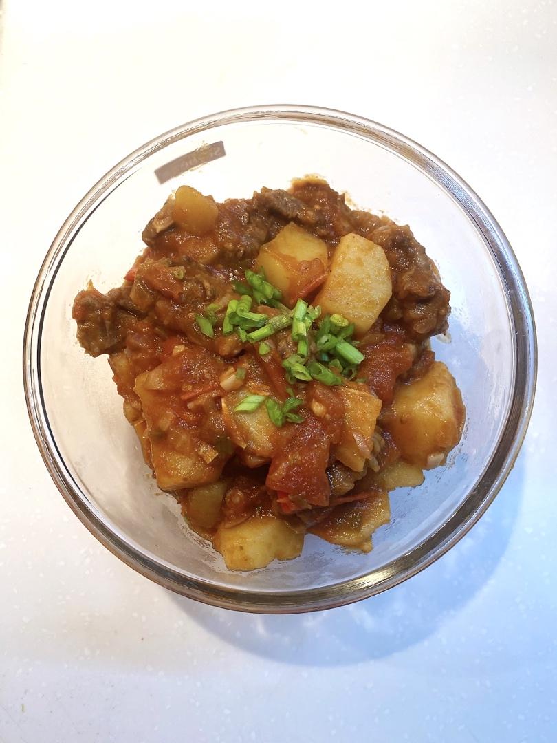番茄土豆炖牛腩