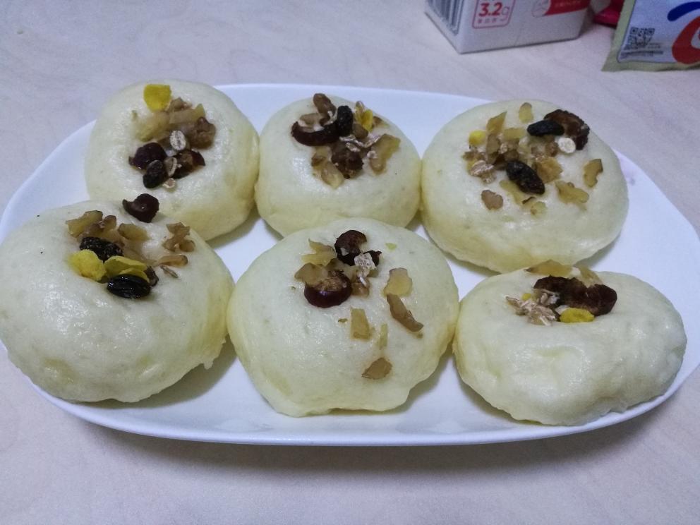 核桃红枣水果麦片包子
