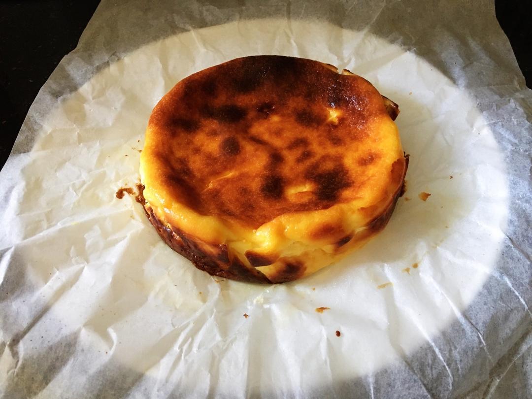 巴斯克式烤芝士蛋糕[超简单][搬运]