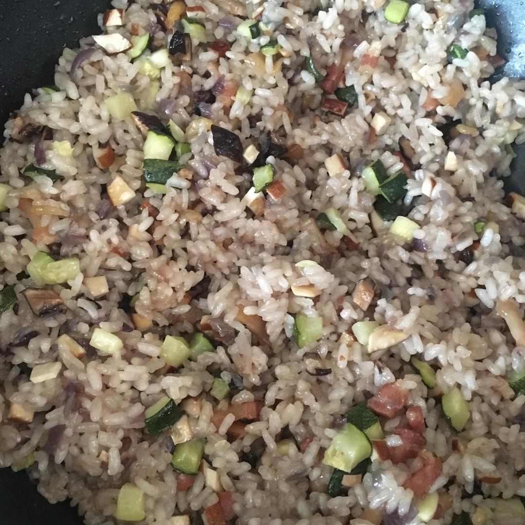 生炒糯米饭