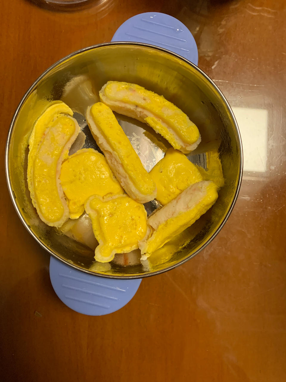 宝宝10个月辅食：妈妈都觉得好吃的虾仁蒸糕