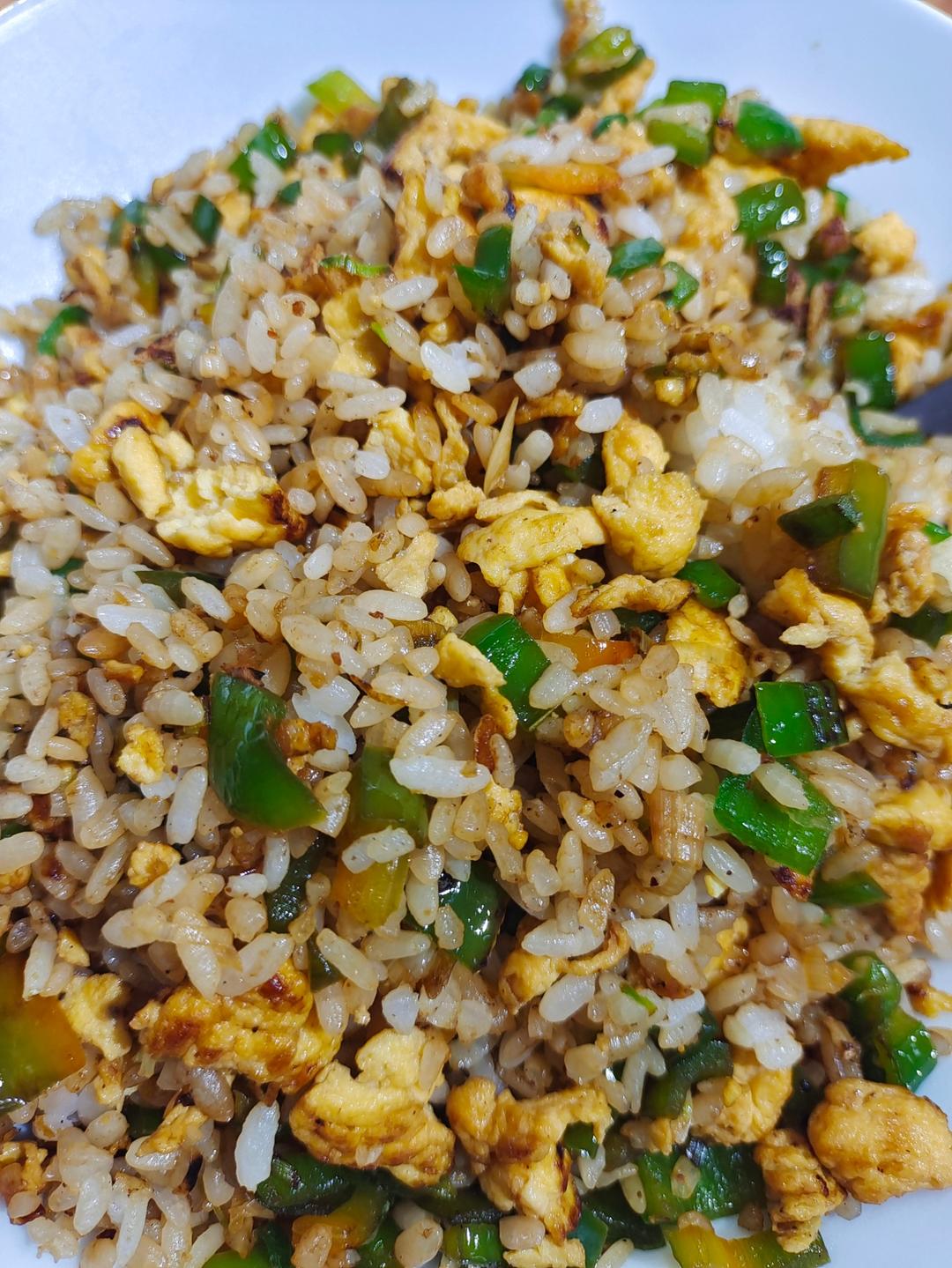 厨师长教你：“青椒炒鸡蛋”的家常做法 ,非常下饭
