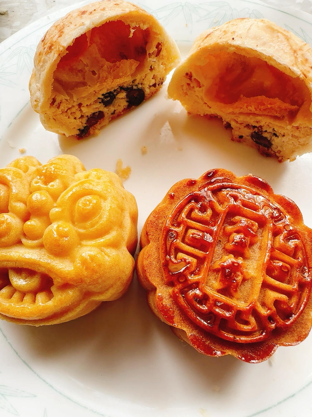 终于做出了今年最爱的月饼-广式黄金椰蓉月饼