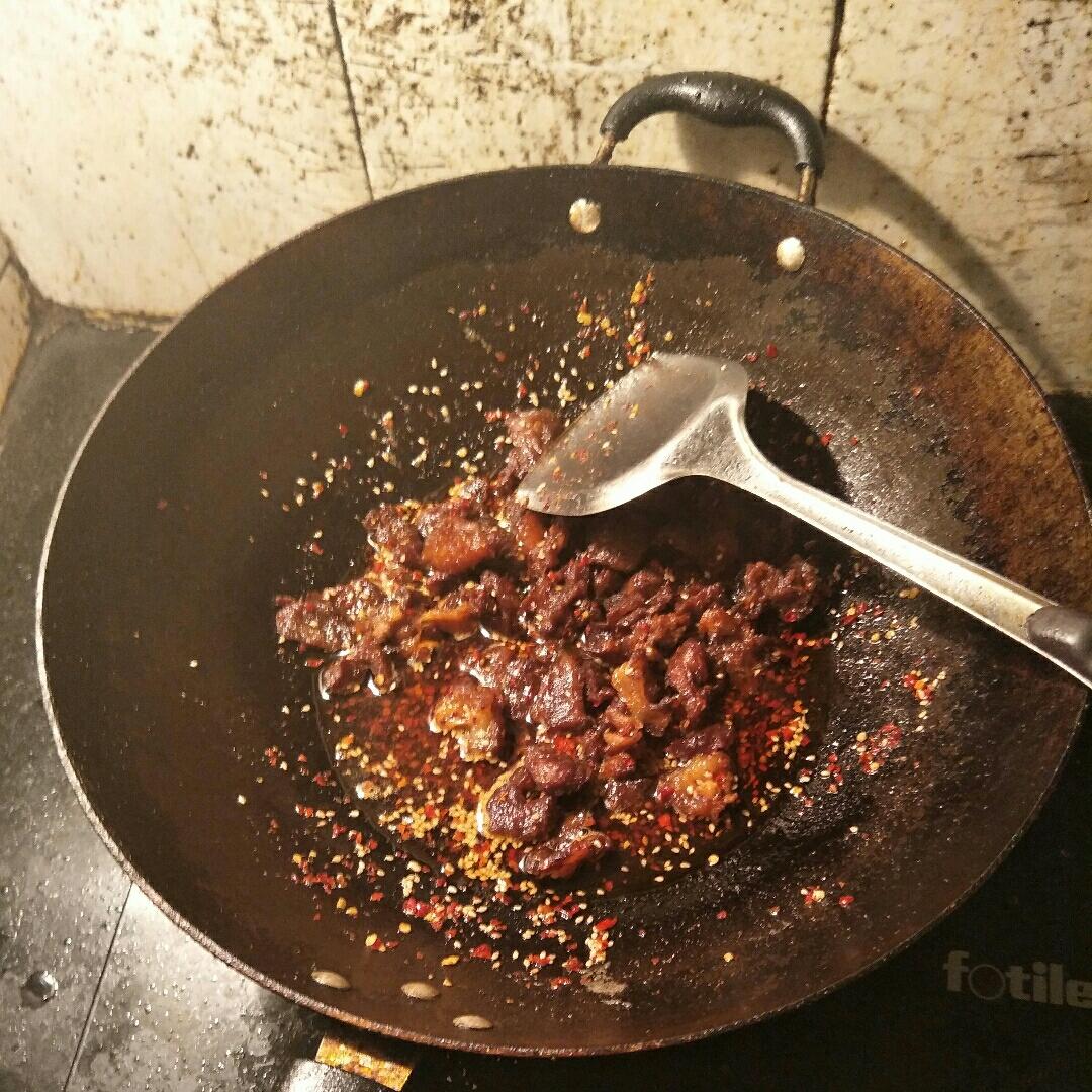 正宗湖南麻辣牛肉～