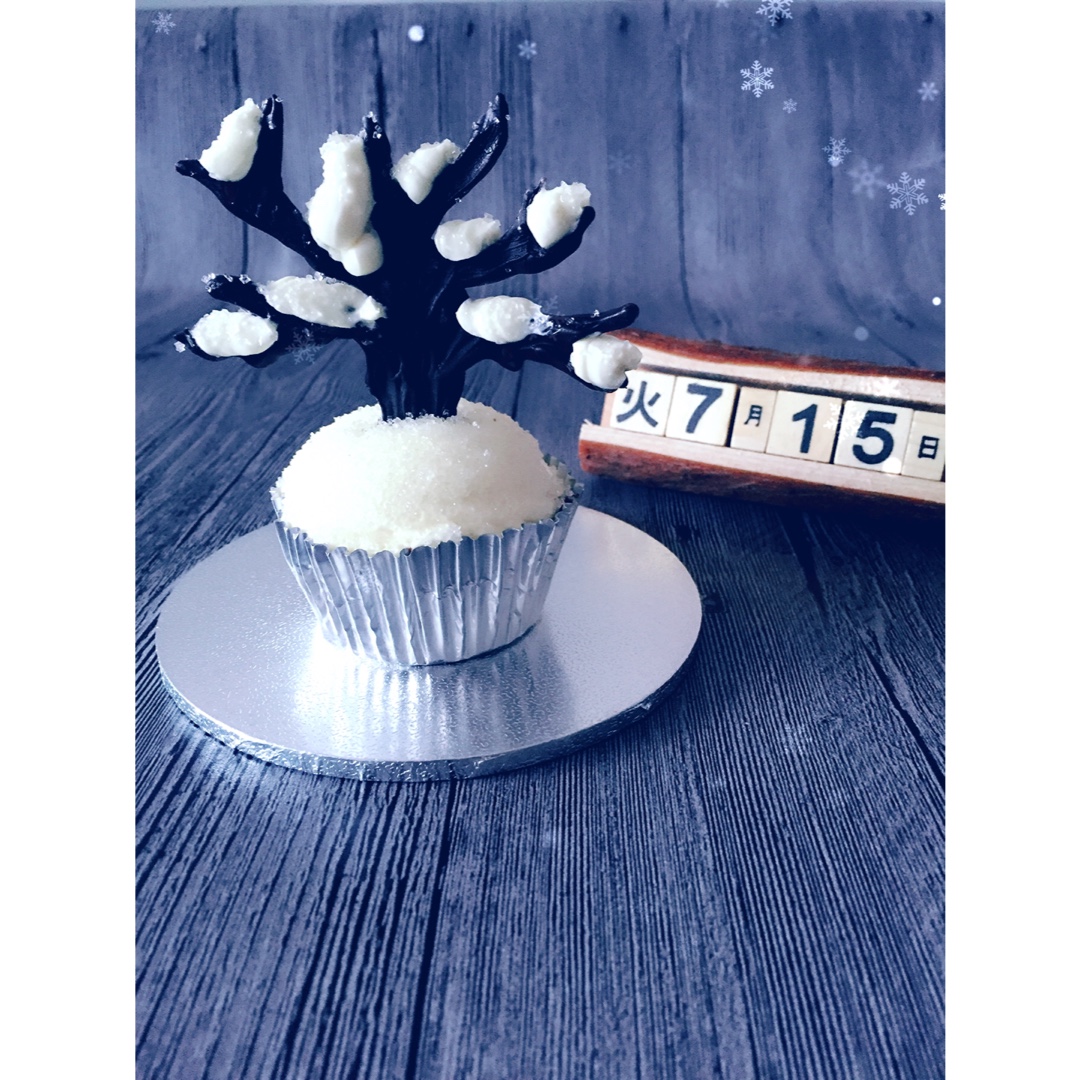 彩虹杯子蛋糕~第一个翻糖蛋糕~