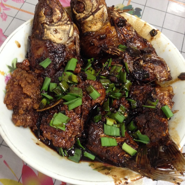 红烧鲫鱼