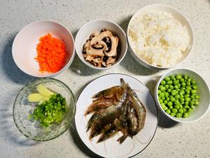 砂锅海鲜粥的做法 步骤1