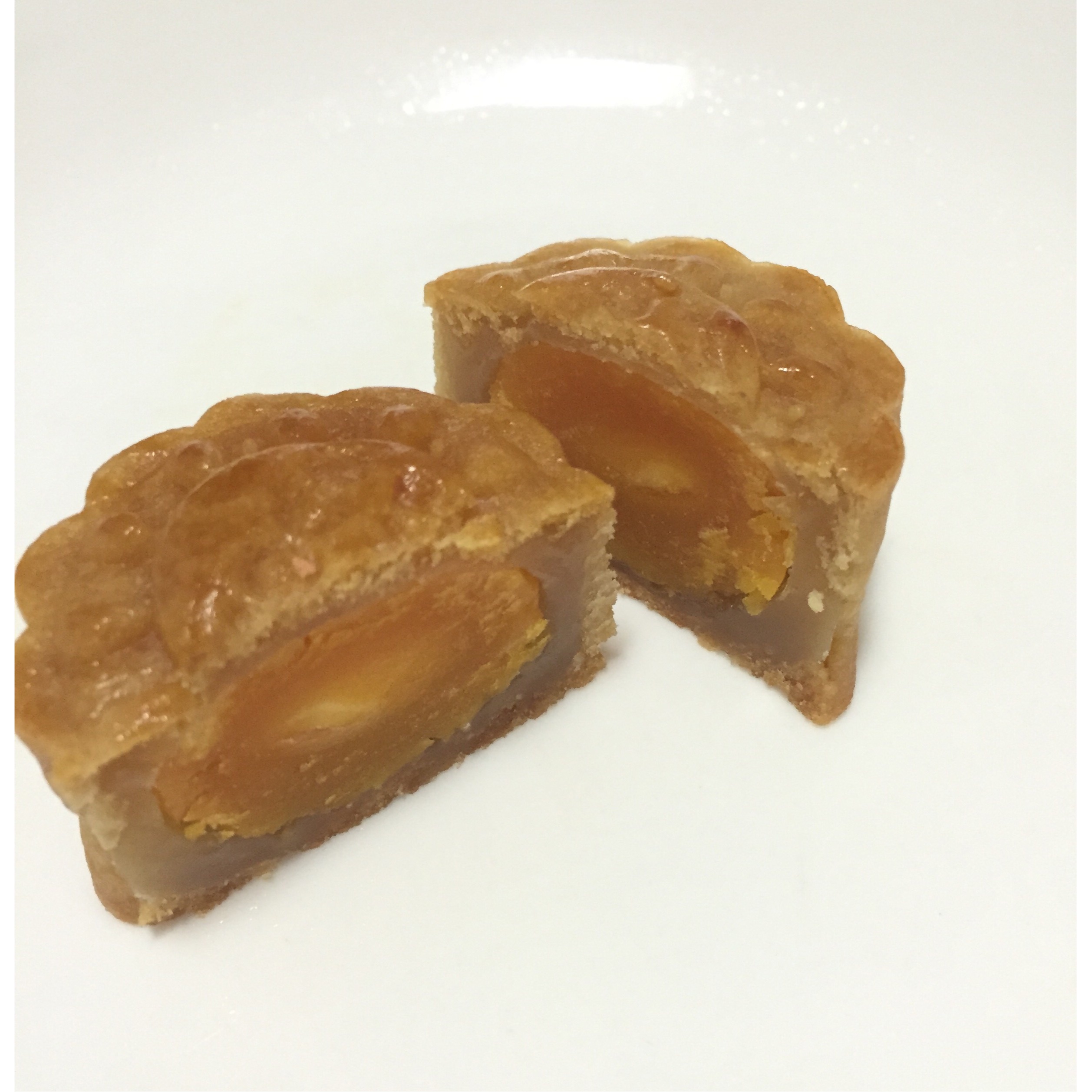 广式月饼——蛋黄莲蓉月饼