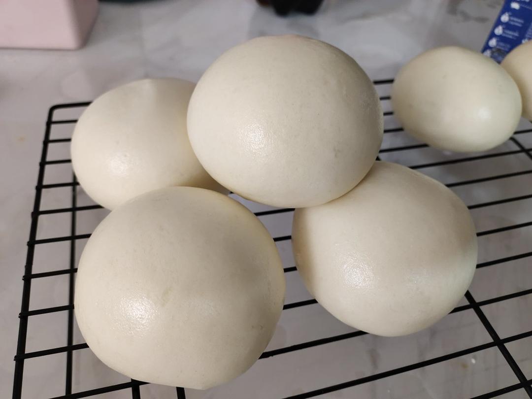 lvwanyueoo做的冬天蒸馒头这样发面快速又简单蒸出的馒头蓬松煊软又有