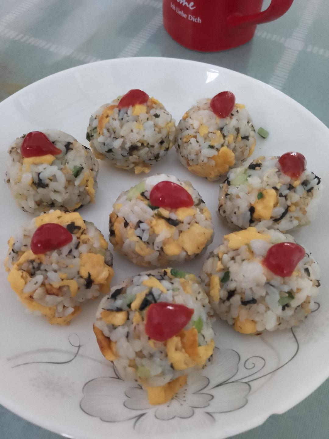 大朋友小朋友都爱吃的海苔饭团