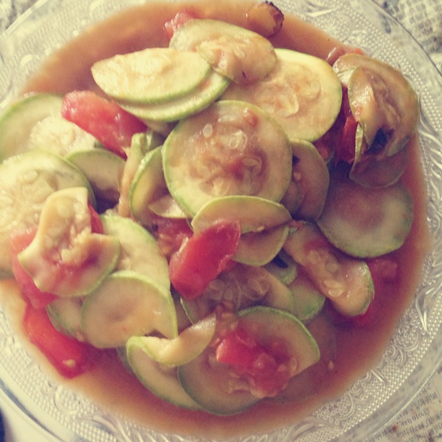 西红柿清炒西葫芦