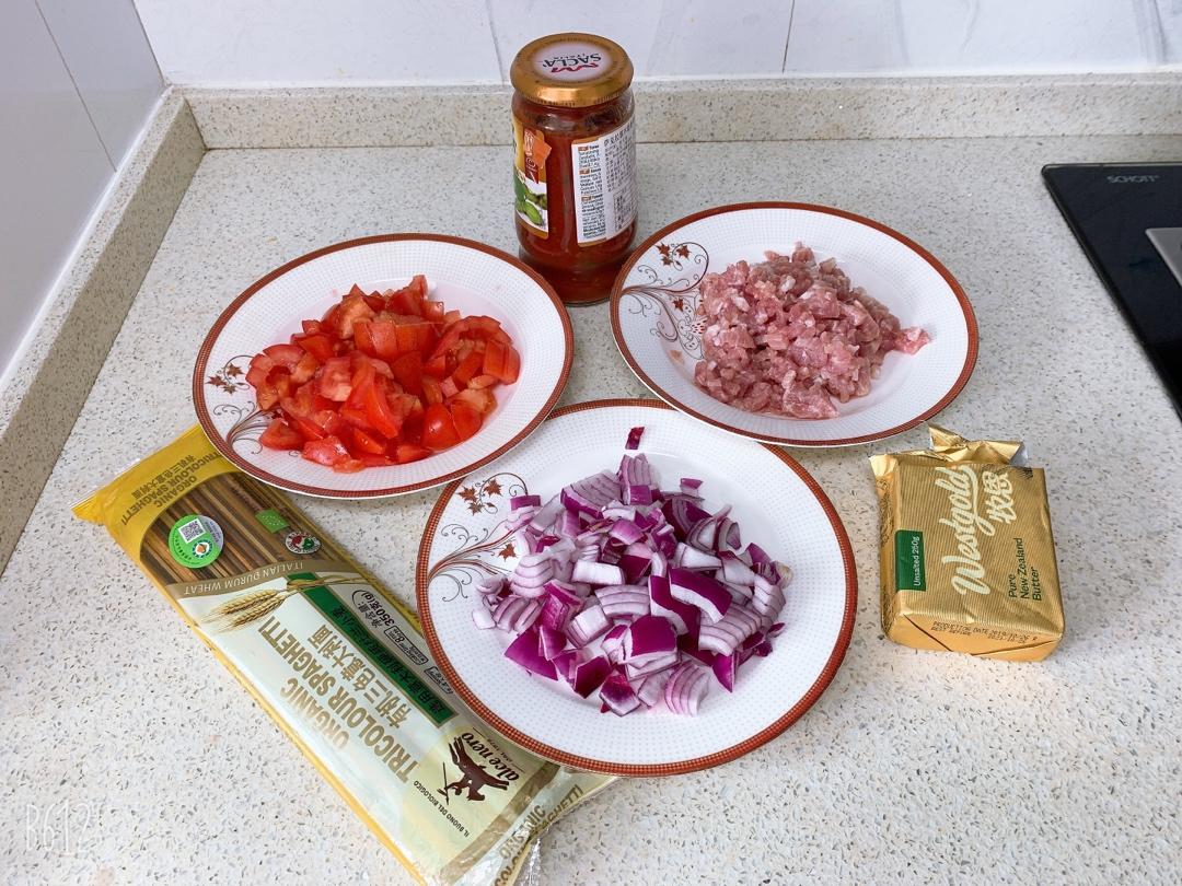 （完胜必胜客的）番茄肉酱意大利面～