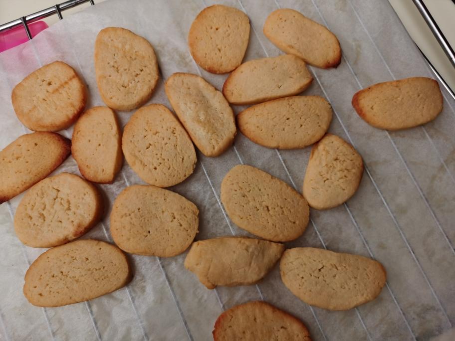 生酮低碳奶油奶酪饼干