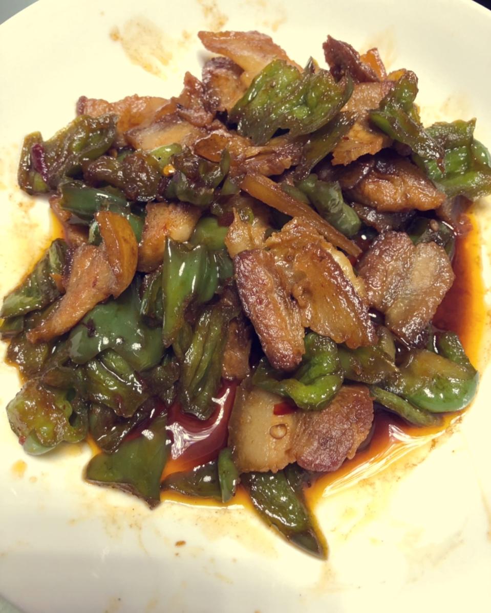 成都人家里的青椒回锅肉