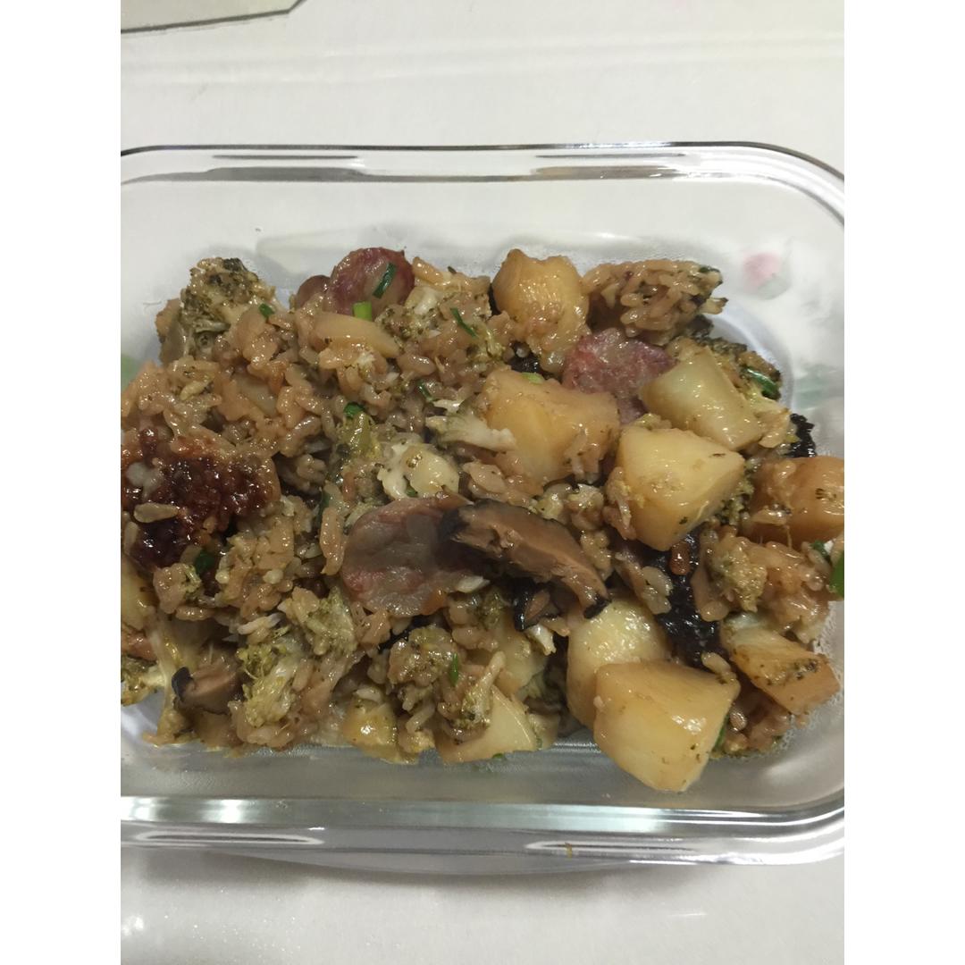 土豆焖饭（电饭锅版）