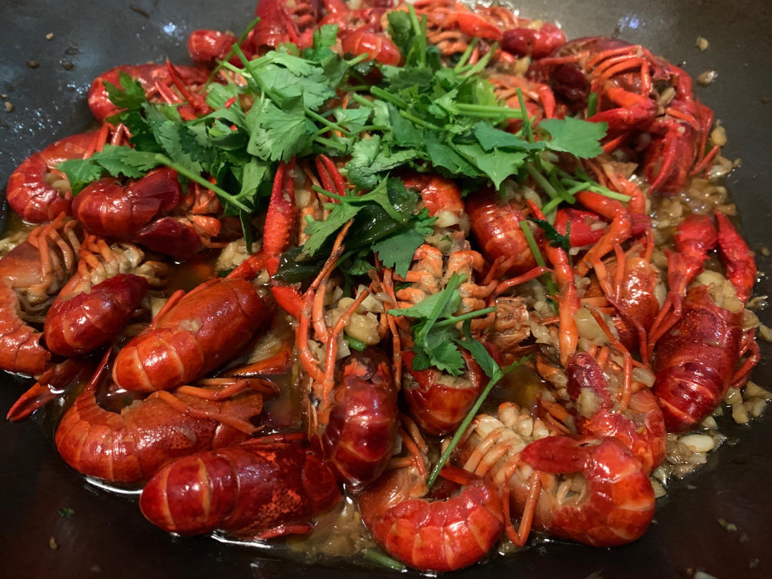 橘丽丝的蒜蓉小龙虾