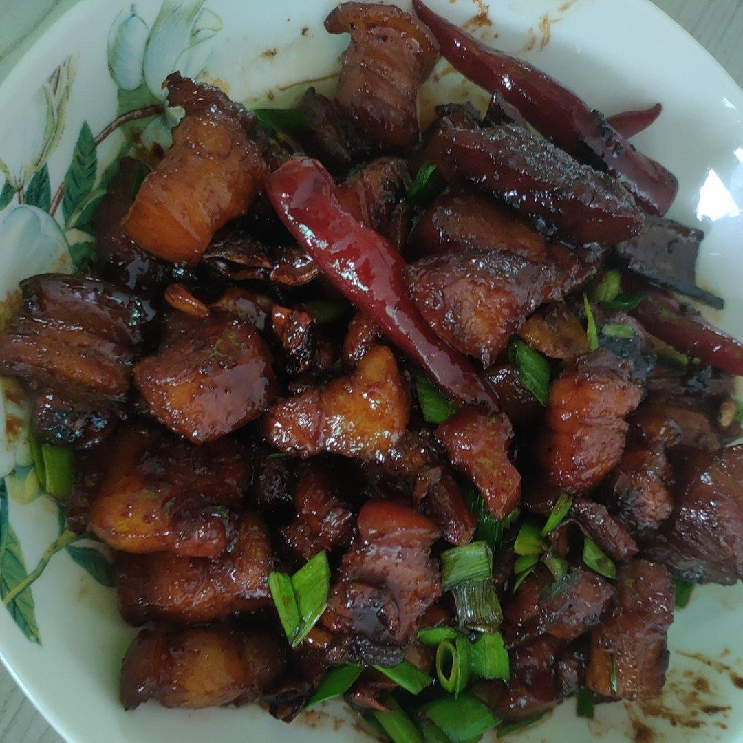 家常版的红烧肉（一点都不腻，软，糯)