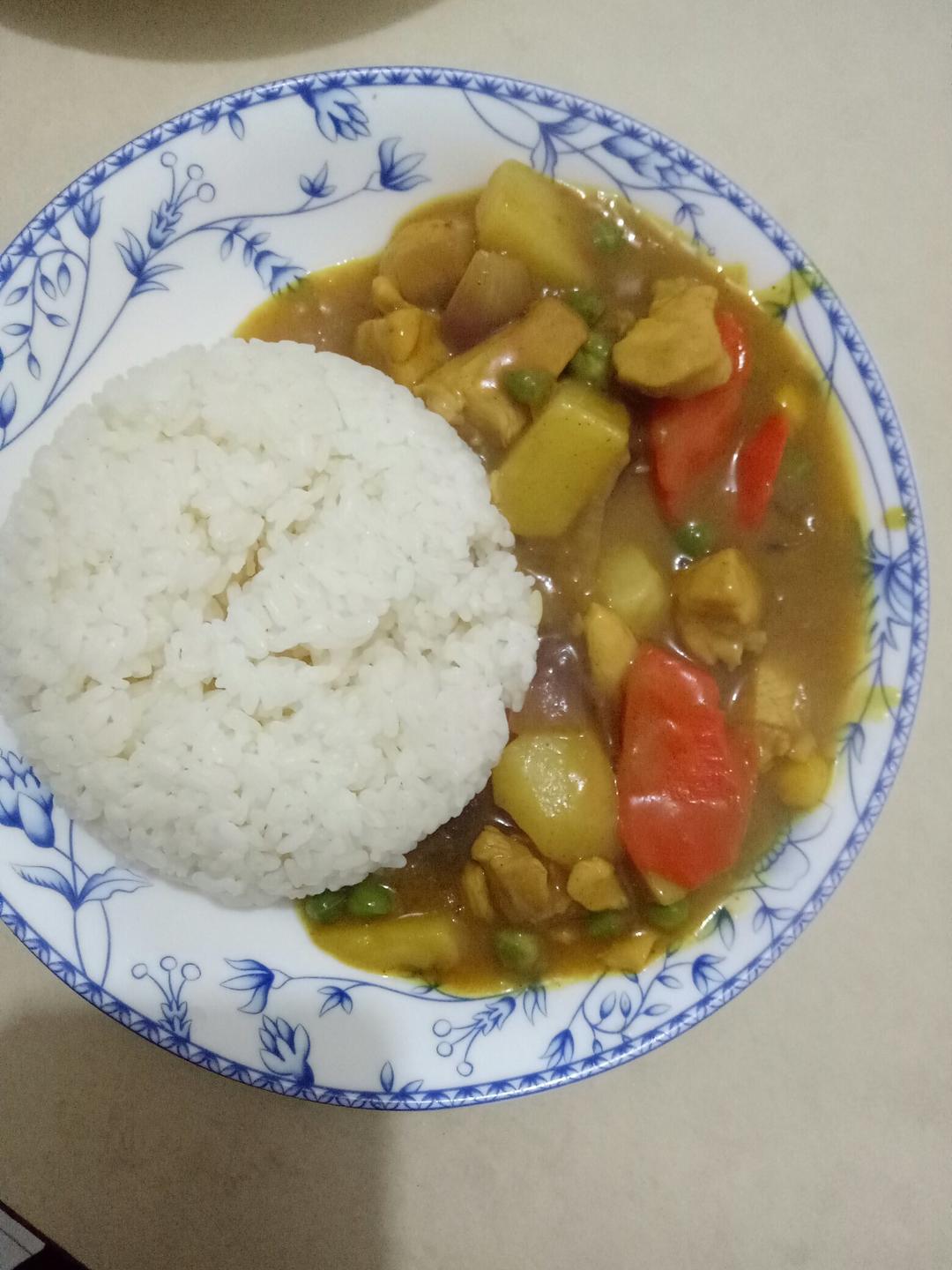 咖喱鸡肉饭