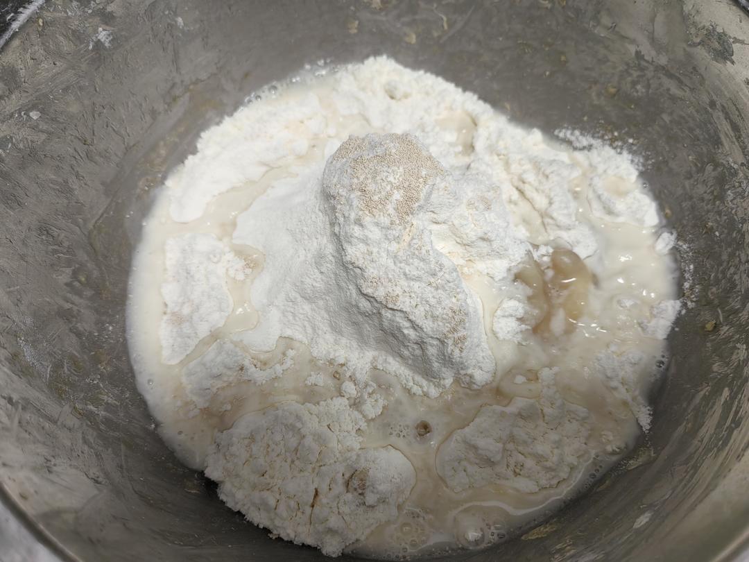 纯奶手撕吐司的做法 步骤1