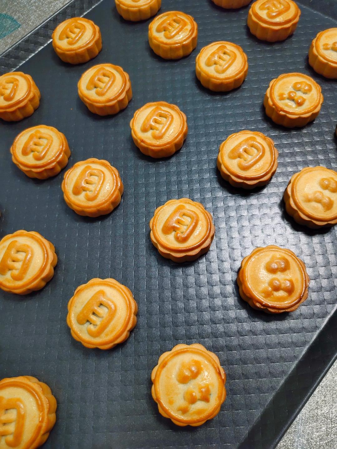 一口一个｜超可爱｜mini宝宝月兔小月饼🥮