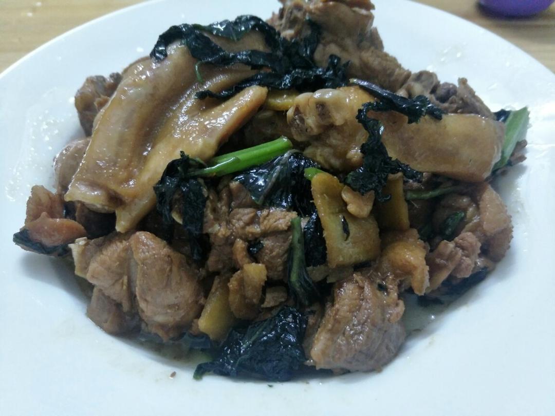 紫苏焖鸭