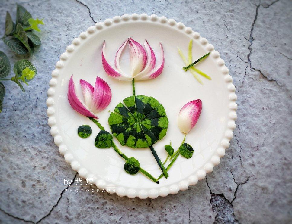 紫煜_zy做的简单美丽的盘饰(9)——冷拼·洋葱荷花