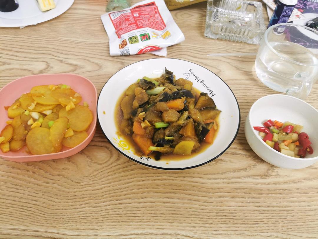 红烧土豆片
