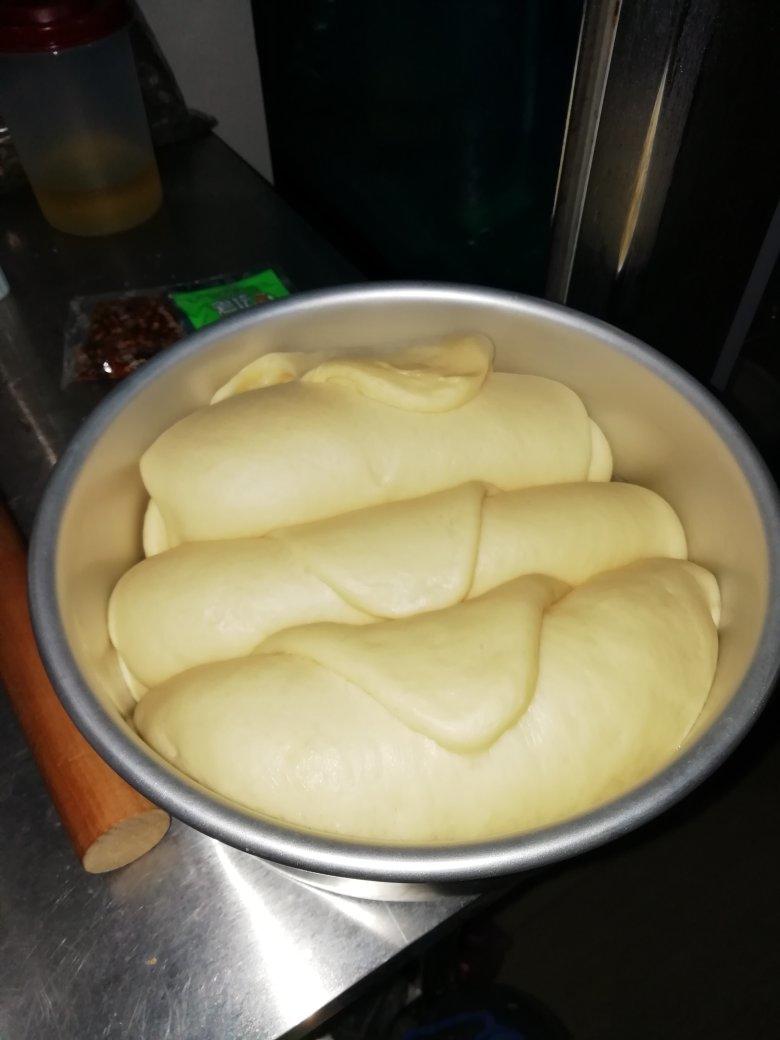 用烤箱自己做面包--手工牛奶吐司面包