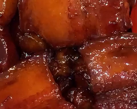 肥而不腻/入口即化/浓油赤酱的秘制砂锅红烧肉的做法 步骤12
