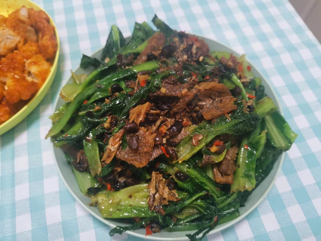 豆豉鲮鱼油麦菜