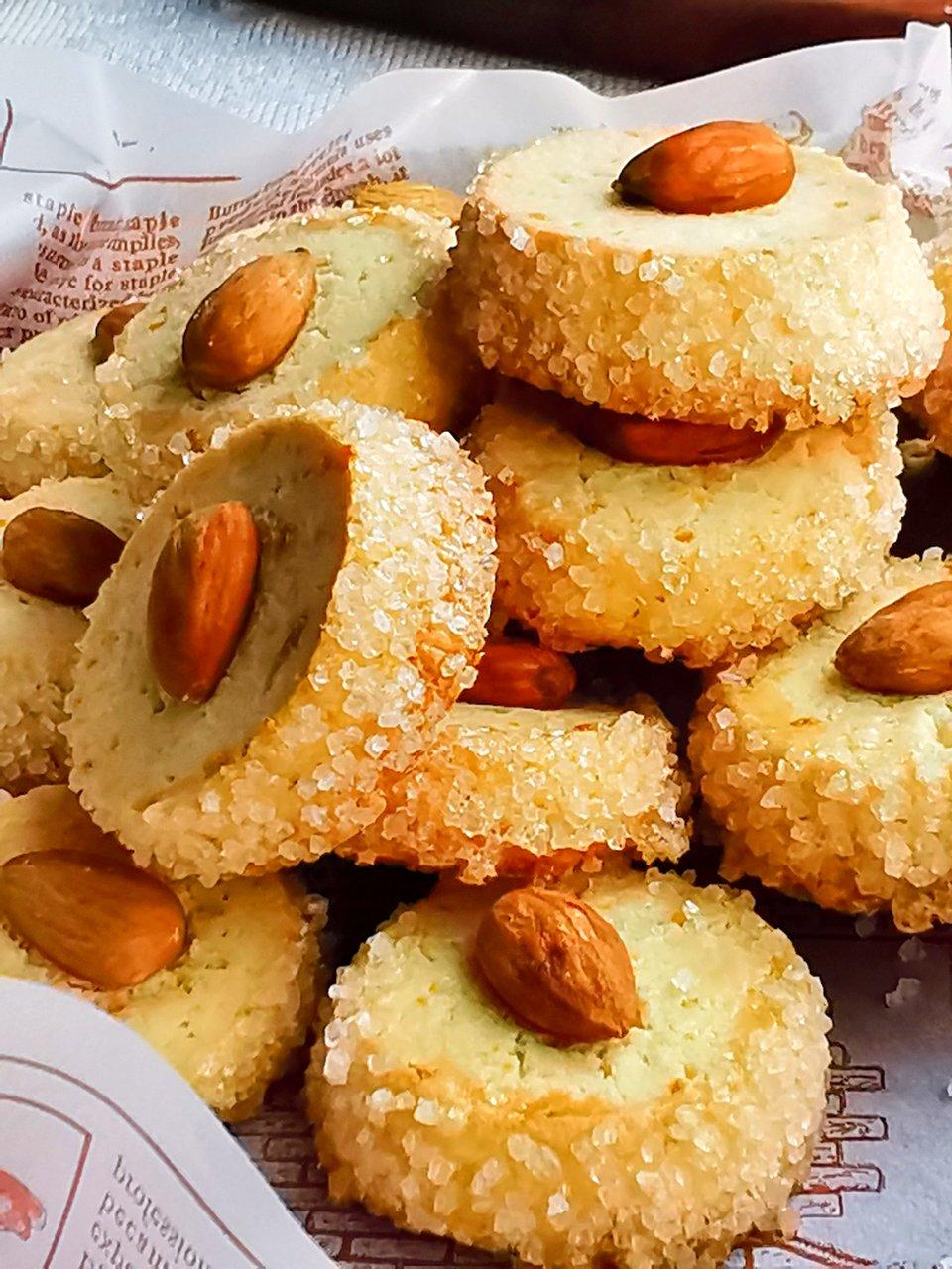 圣诞伴手礼～钻石杏仁曲奇