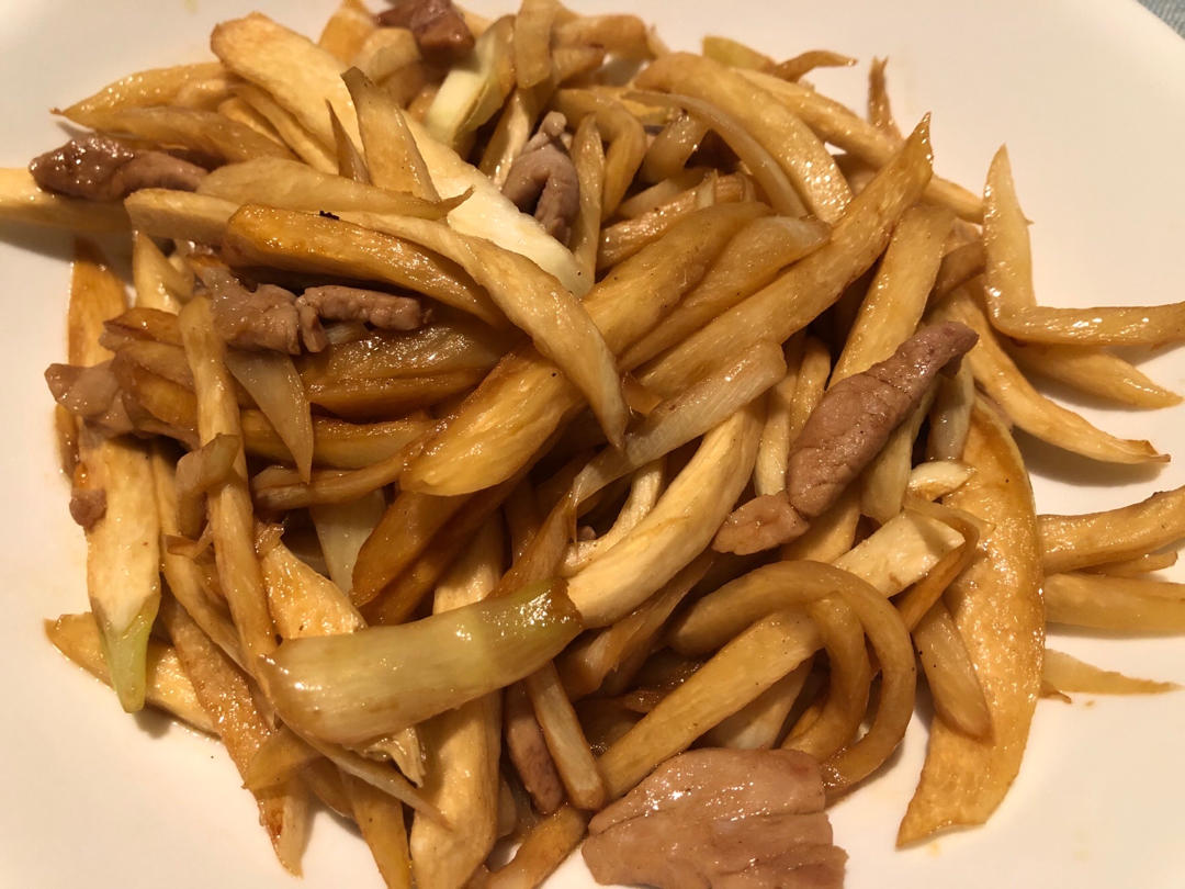 茭白青椒炒肉丝