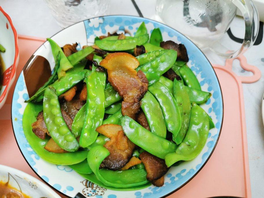 豌豆荚炒腊肉