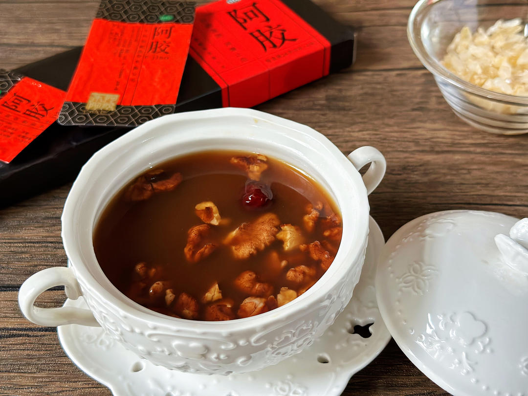 补血养颜阿胶甜汤的做法