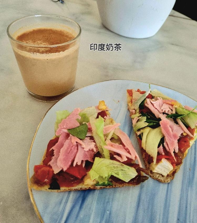 品种繁多的开放式三明治 面包抹酱 tartine