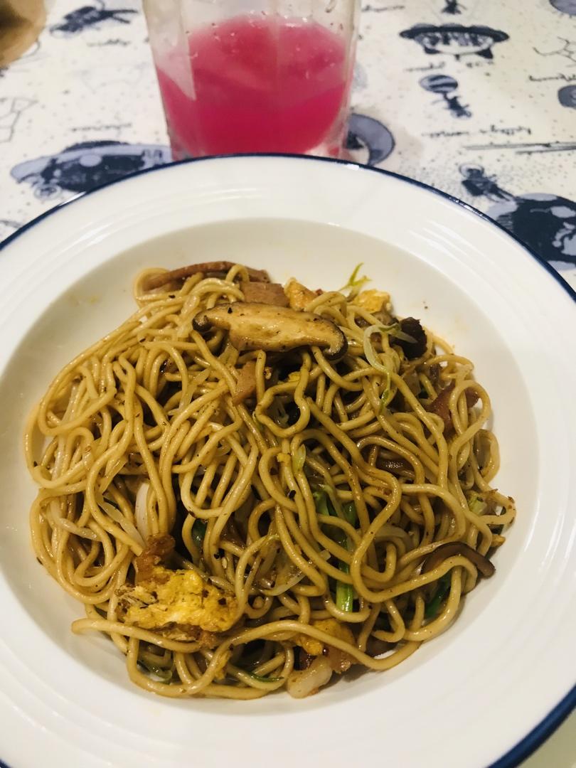 🍜最简单最好吃的家常炒面