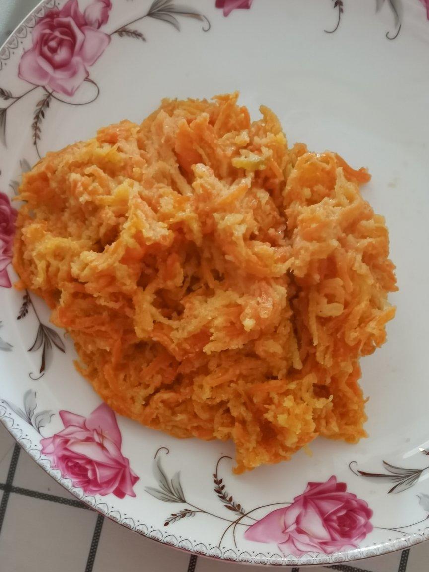粉蒸胡萝卜丝