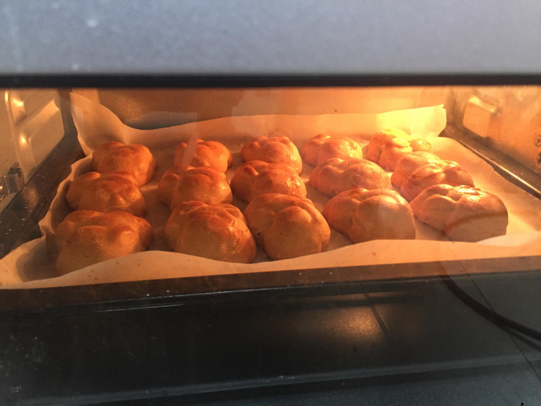 广式莲蓉（豆沙）蛋黄月饼（超详细步骤）