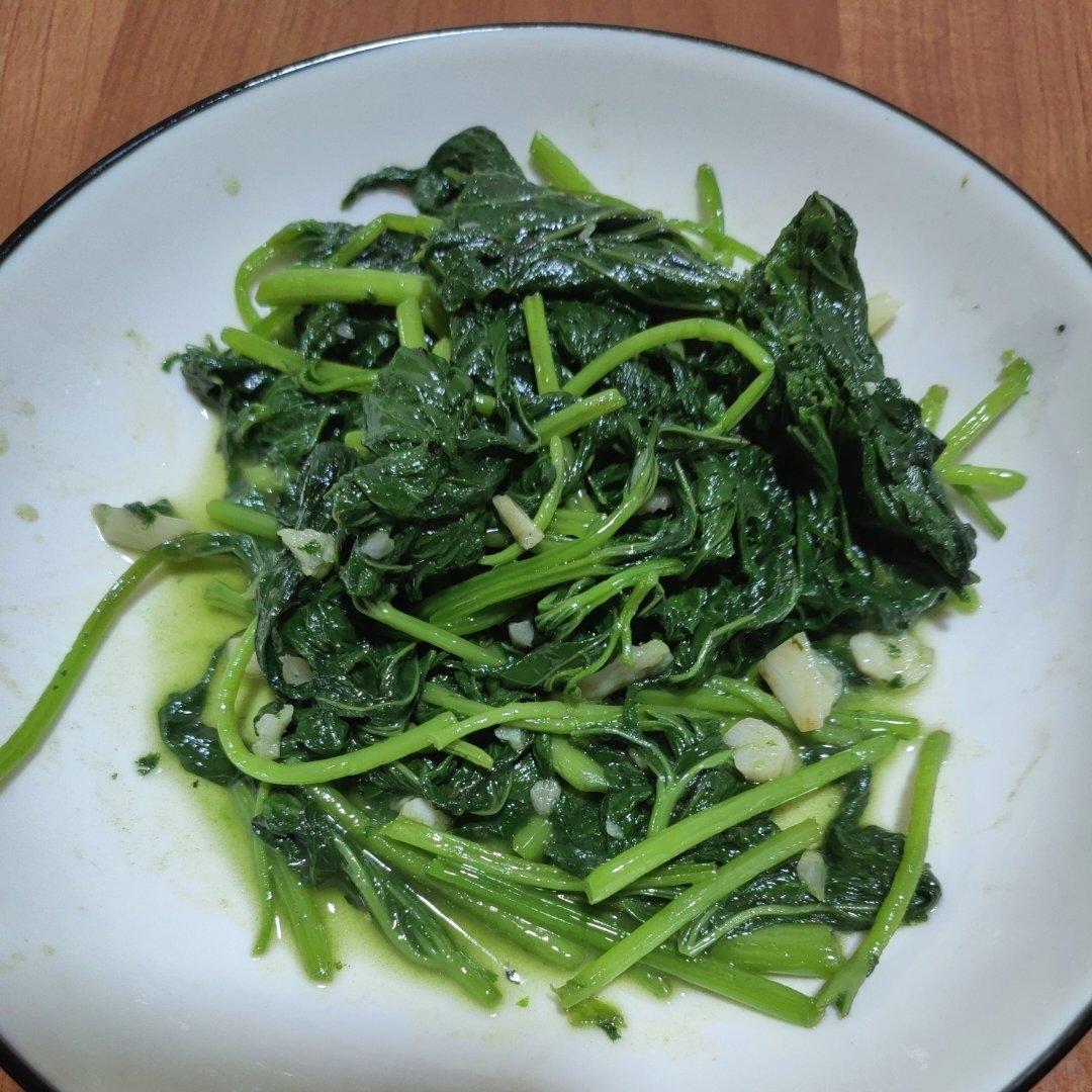 💥蒜蓉炒红薯叶