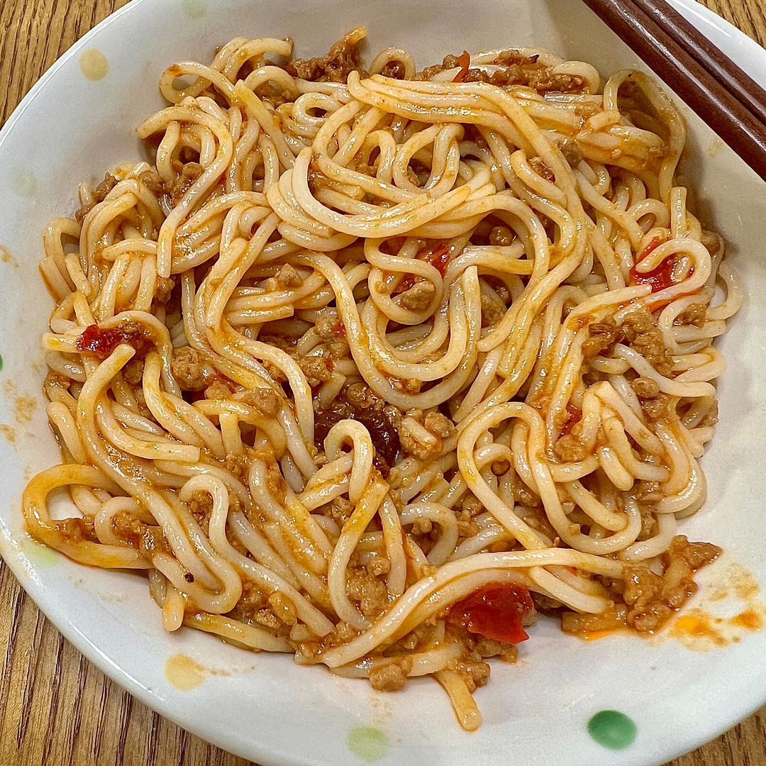 夏天来了，没胃口就来份香辣开胃榨菜肉丝粉