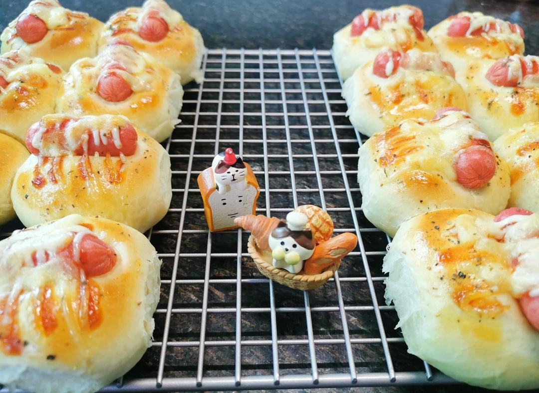 一个面团撑起一家店的台式面包—香肠面包