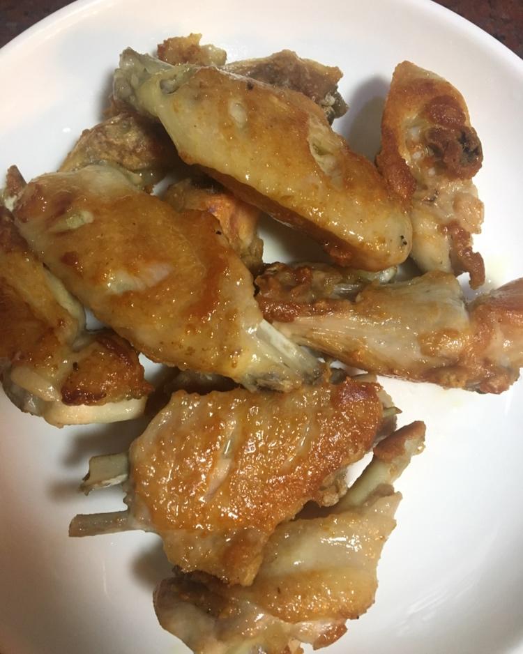 不需要一滴油外酥里嫩的香煎鸡翅