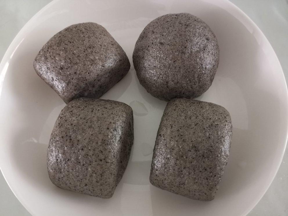 奶香黑芝麻刀切馒头