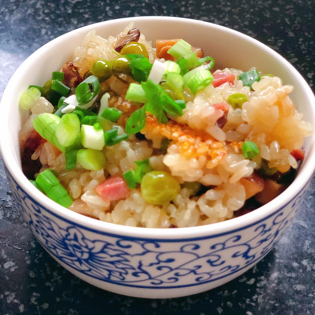 豌豆腊肉糯米饭