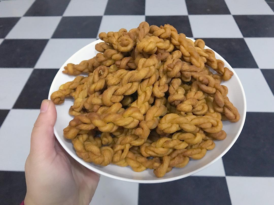 鸡蛋小麻花