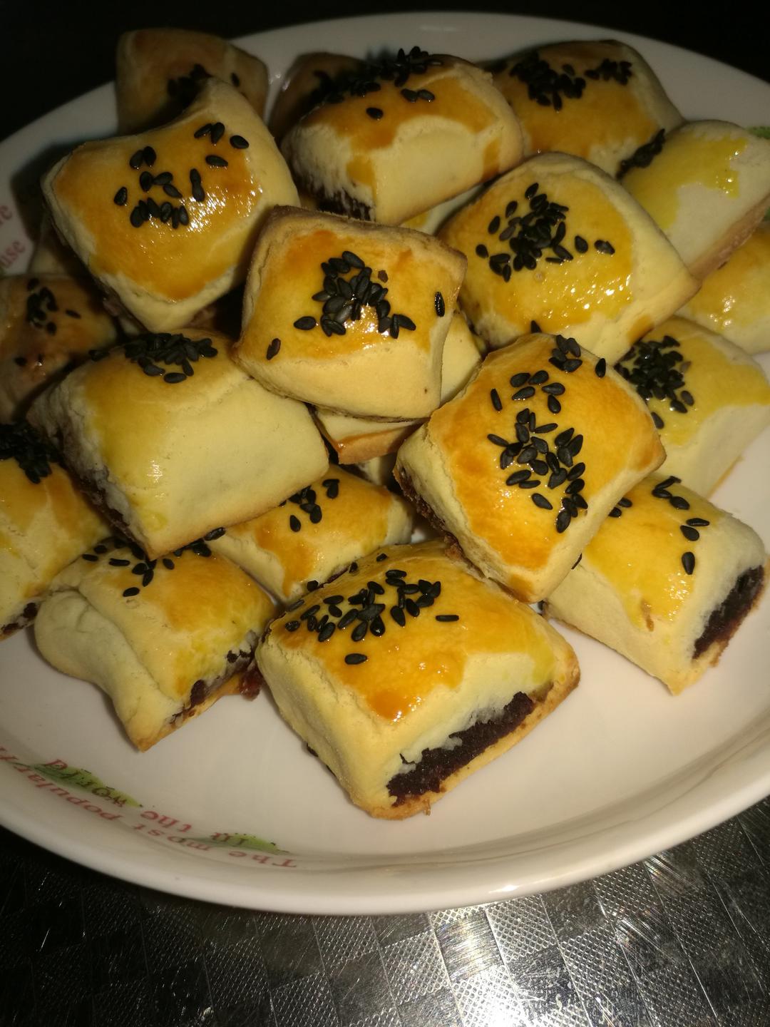 一口豆沙酥